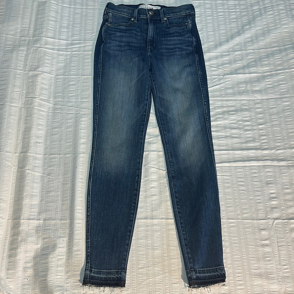 AYR The Riser straight leg -high rise jeans. Sz 26/28 L